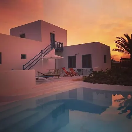 Villa Alfonso New, With Local Traditional Style *