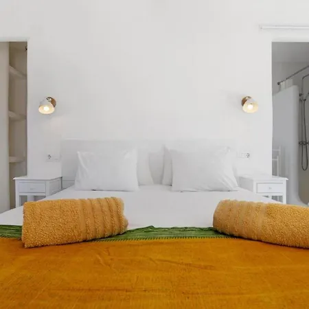 Villa Alfonso New, With Local Traditional Style Lajares