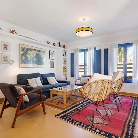 Alfonso New, With Local Traditional Style