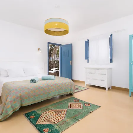 Villa Alfonso New, With Local Traditional Style