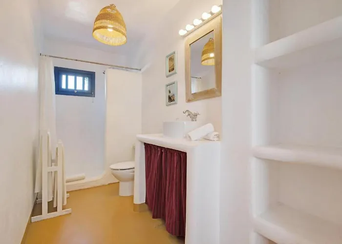 Alfonso New, With Local Traditional Style Lajares