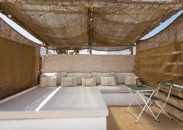 Alfonso New, With Local Traditional Style