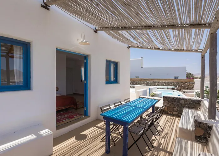 Βίλα Alfonso New, With Local Traditional Style *