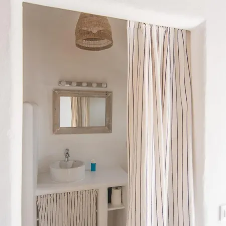 Alfonso New, With Local Traditional Style *