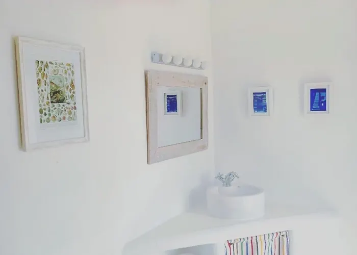 Alfonso New, With Local Traditional Style *