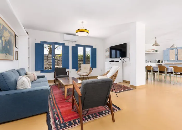 فيلة Alfonso New, With Local Traditional Style لاجاريس