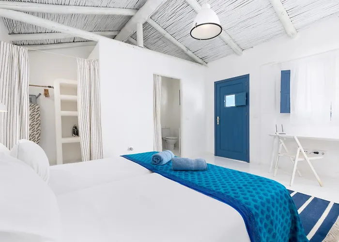 ヴィラ Alfonso New, With Local Traditional Style ラハレス